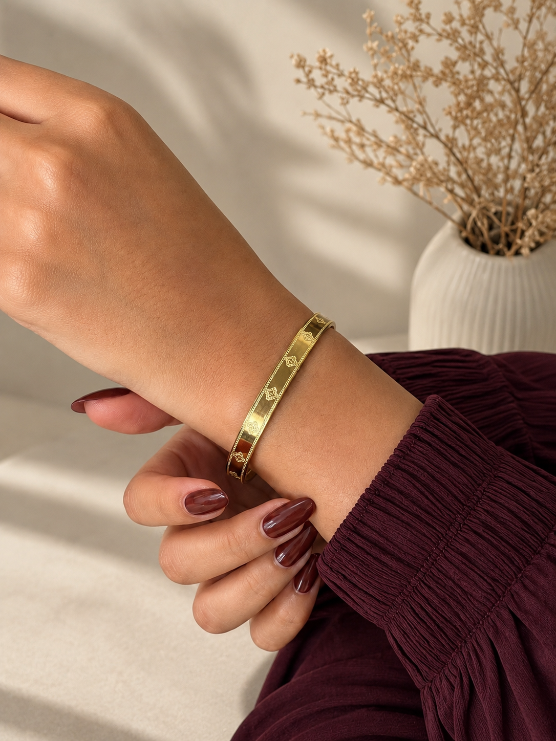 Petite Clover Bangle