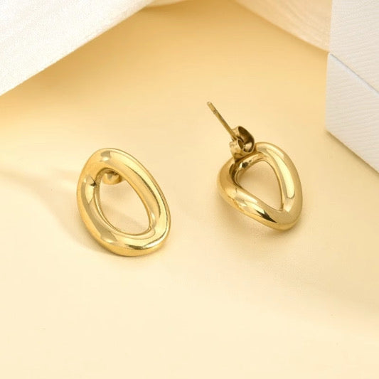 Loop earrings