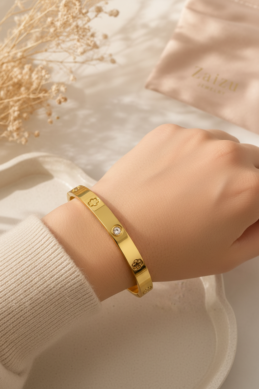 Five Flower Clover Bangle