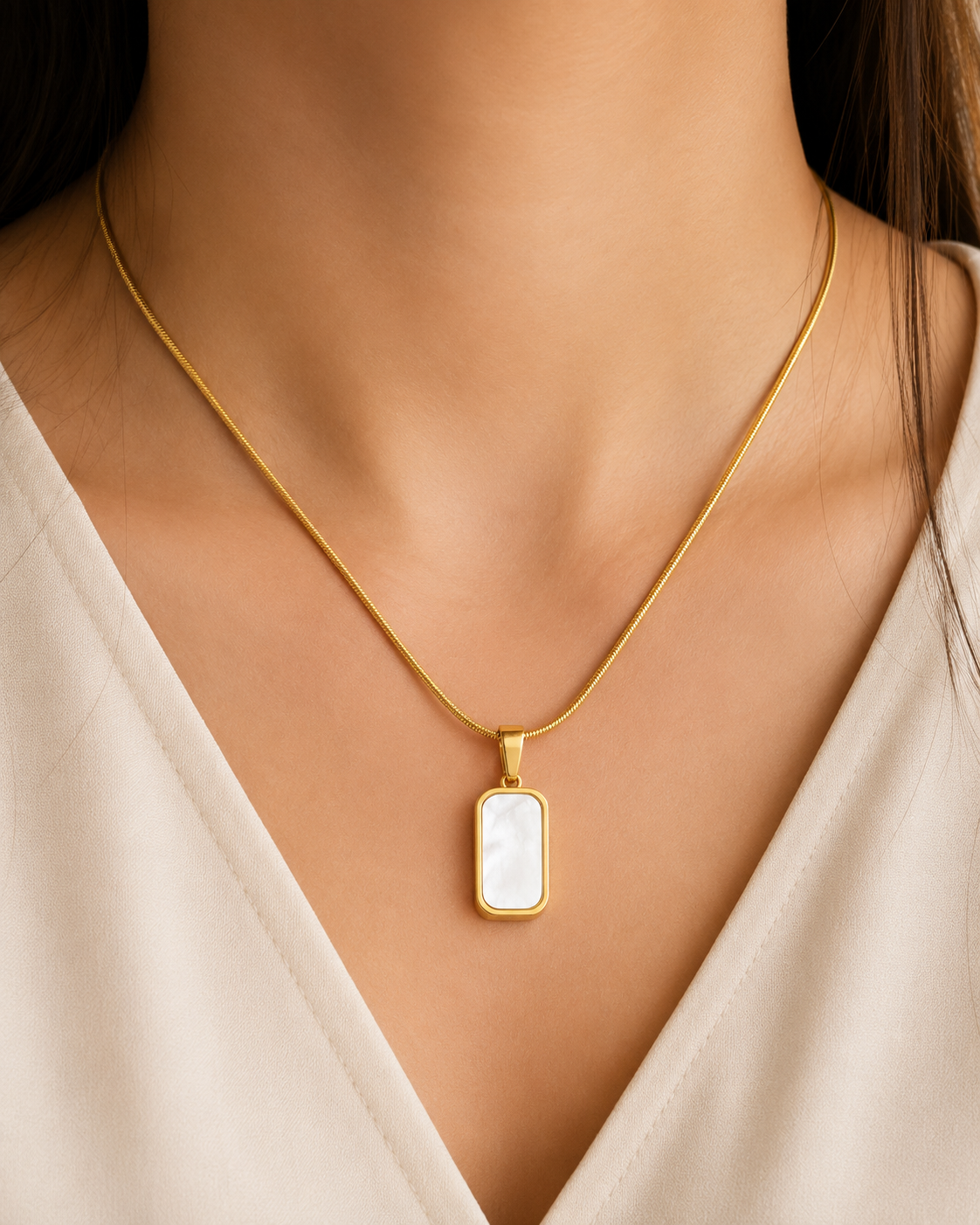 Luna Noir Necklace